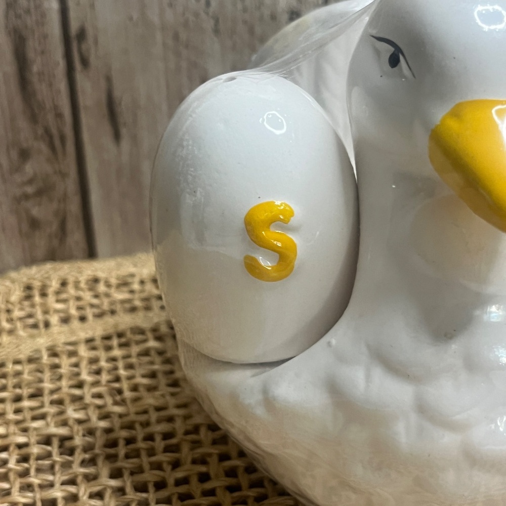 Vintage Goose Salt & Pepper Shakers w/ Holder | Ceramic Farmhouse Kitchen Decor - Picture 7 of 9